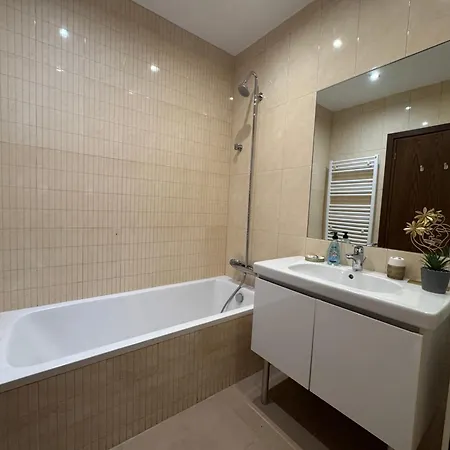 Huge Heating Penthouse With Pool