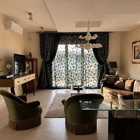 Huge Heating Penthouse With Pool Lägenhet Paphos