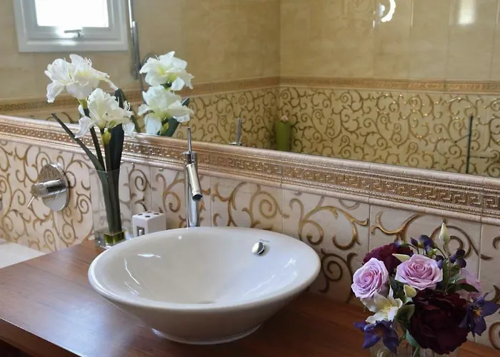 Huge Heating Penthouse With Pool *