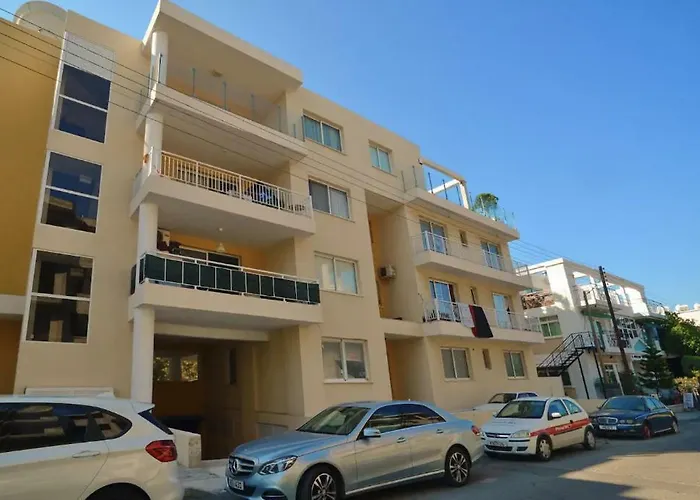 Huge Heating Penthouse With Pool Appartamento Paphos