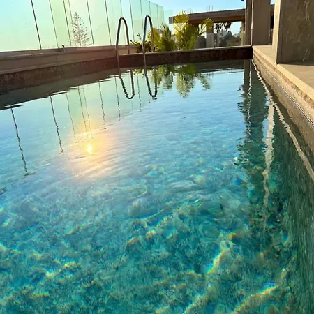 Huge Penthouse With Pool *