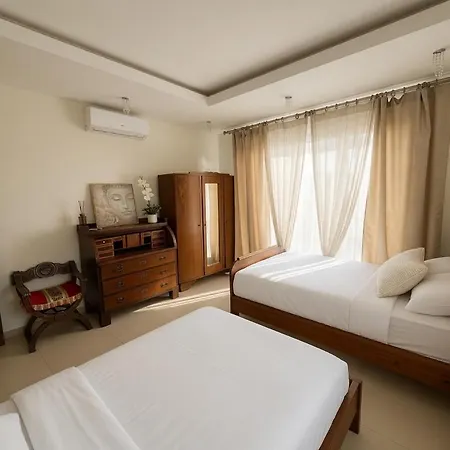 Huge Penthouse With Pool Paphos
